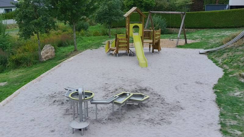 Neue Spielgeräte Dorfspielplatz