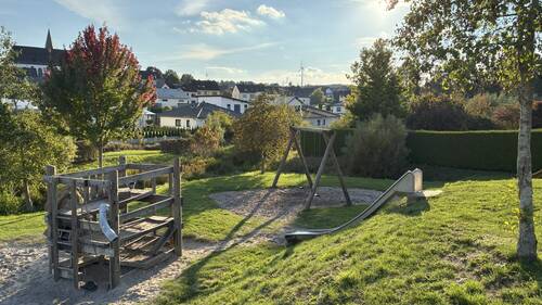 Wasserspielplatz mit Rutsche